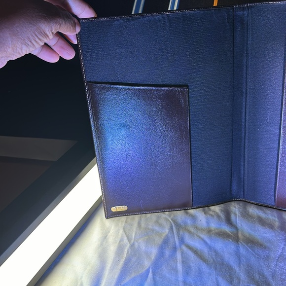Fendi book cover authentic - Picture 3 of 7